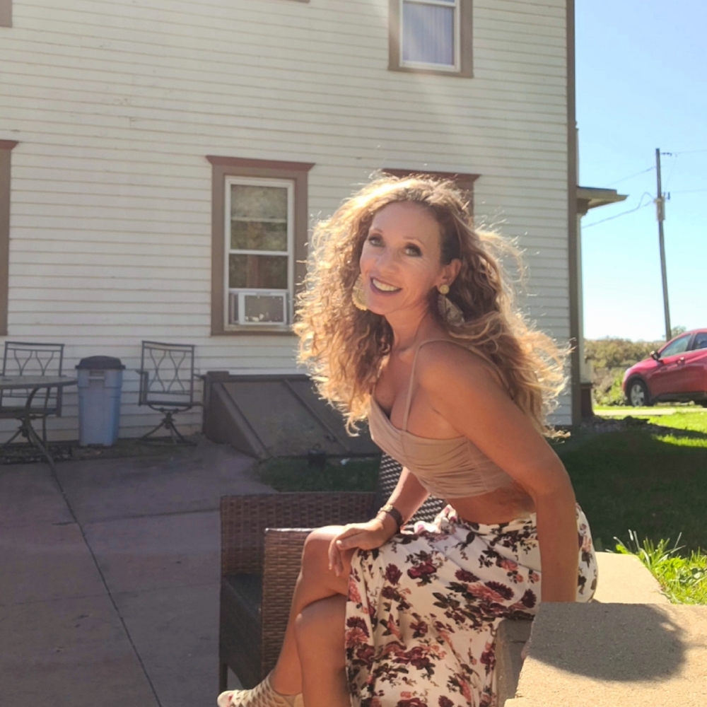 Meet your Posher, Lynette